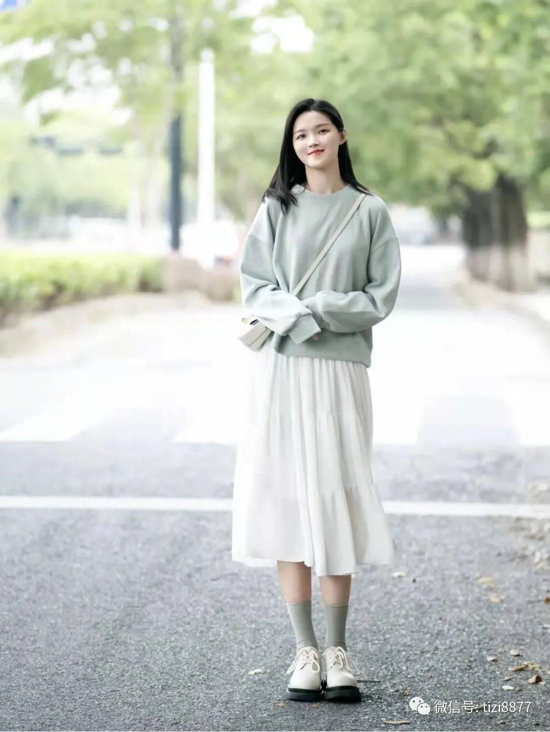 黑色|秋天穿什么衣服搭配好看