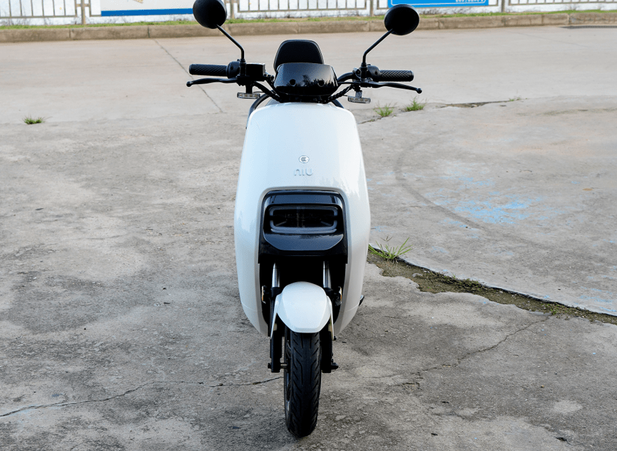 能跑又能装小牛电动govag3c成为了我的接娃神器