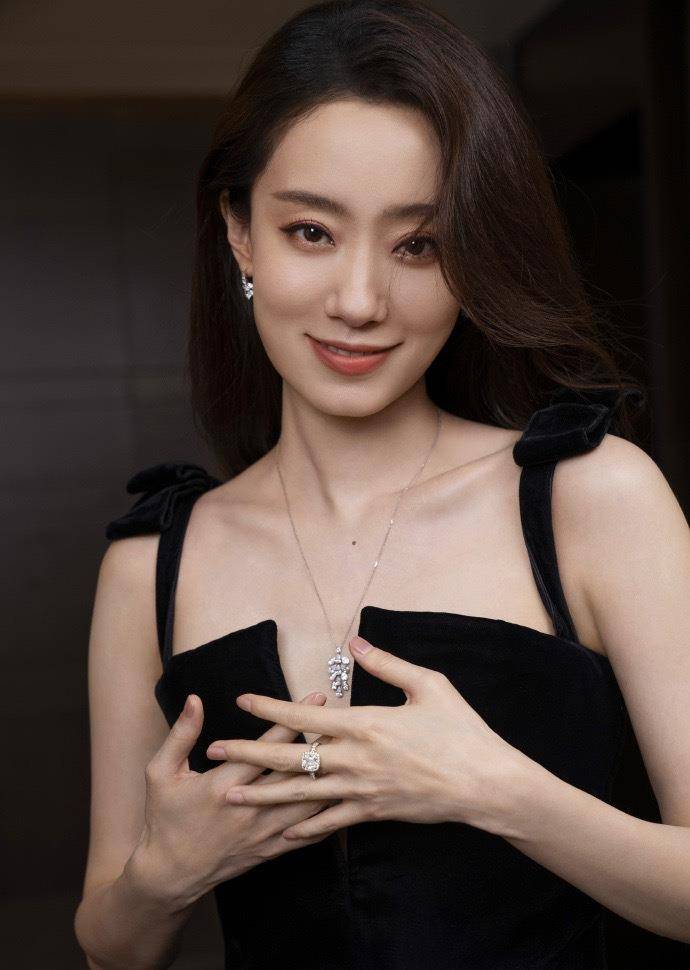 因为|身为“妈系顶流”的她，应该是方脸界的颜值天花板吧？