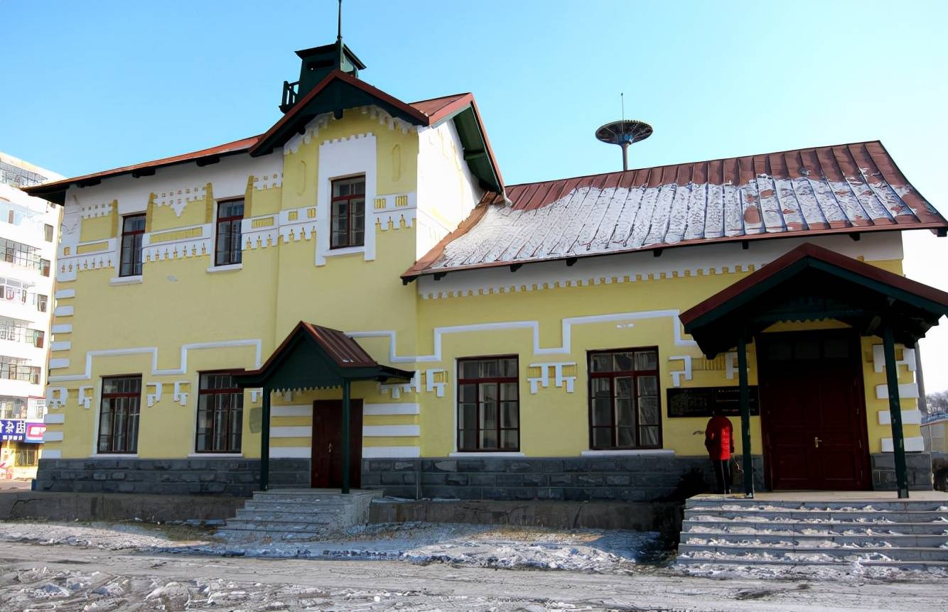 黑龙江有个村子，里面藏了座百年历史的俄式火车站，已成拍照圣地