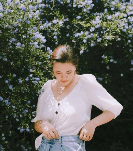 视觉|钟丽缇女儿也太美了，标准的微胖女神，身材性感迷人