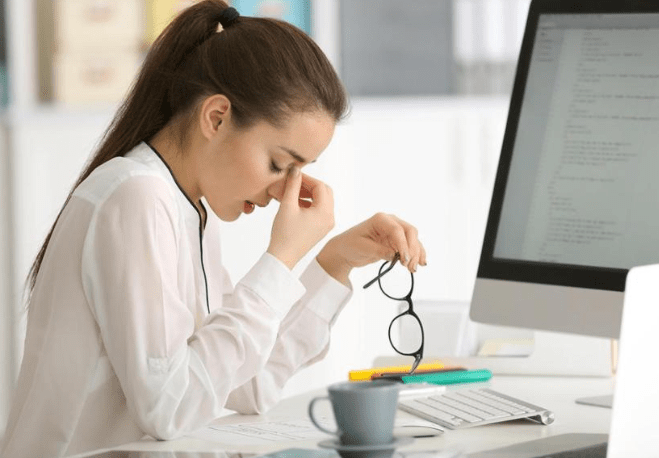 症状|肝病人群请注意：肝脏开始变硬时，身体多处会露出马脚，别耽误了