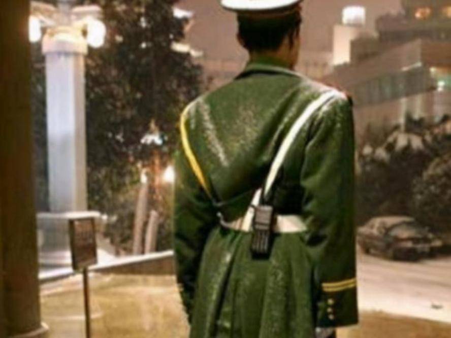 棉大衣|军大衣发明100多年，曾在我国风靡一时，为何07年被我军淘汰！？