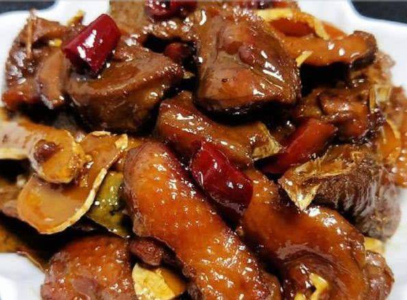怎么把肉炒的金黄 f5640dda70f843588c10f01262fec0d1.jpeg