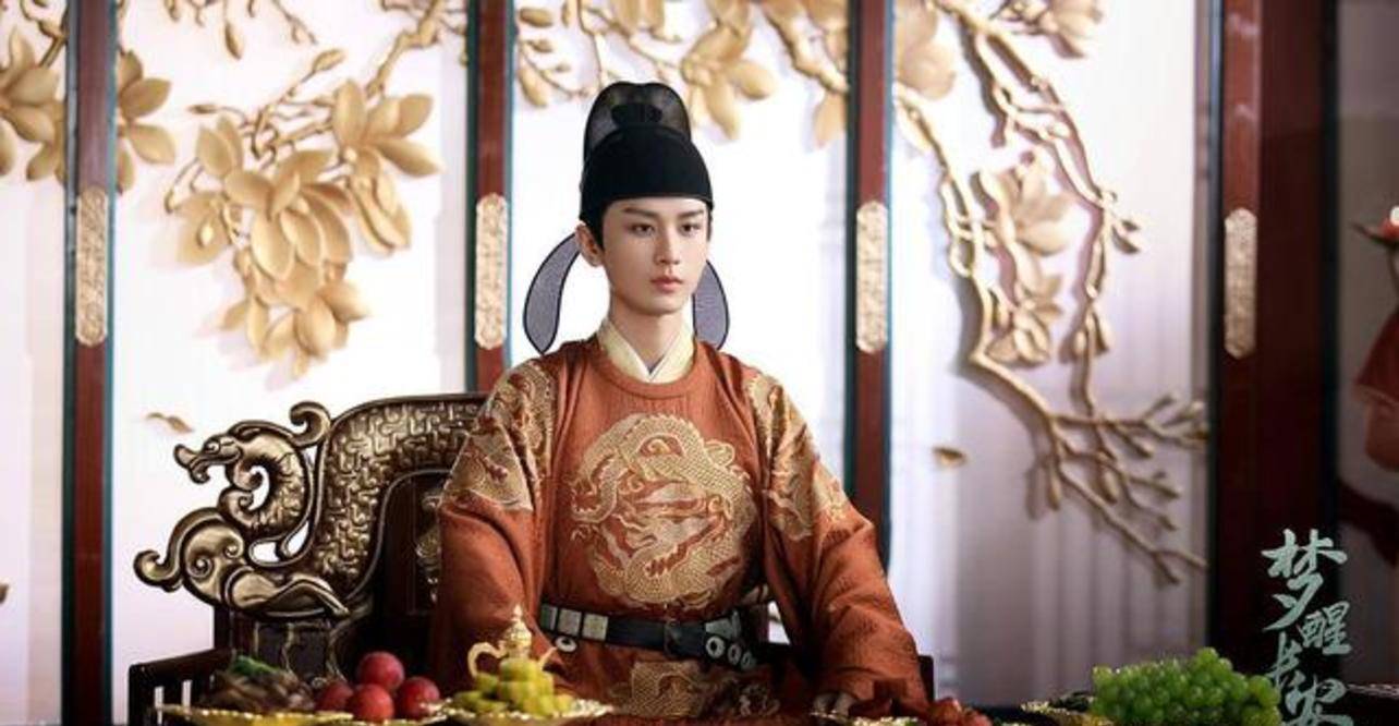 评价|《与君歌》风评一边倒，本以为是被恶意刷低分，实则剧情才是硬伤！