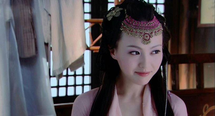服装|女星挑战异域造型：“玉兔精”惊为天人，谁才是你心中最美风景？