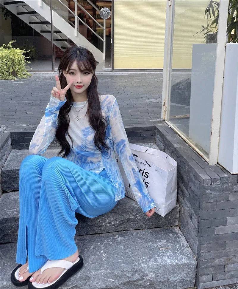 身材|秋季日常穿搭,不规则T恤,满足你简单又不单调的需求
