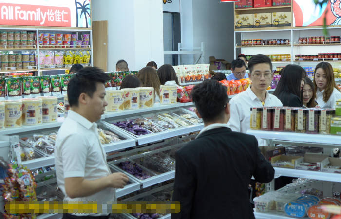 品牌|品质、品牌同发展，上千创业者的选择——怡佳仁零食店