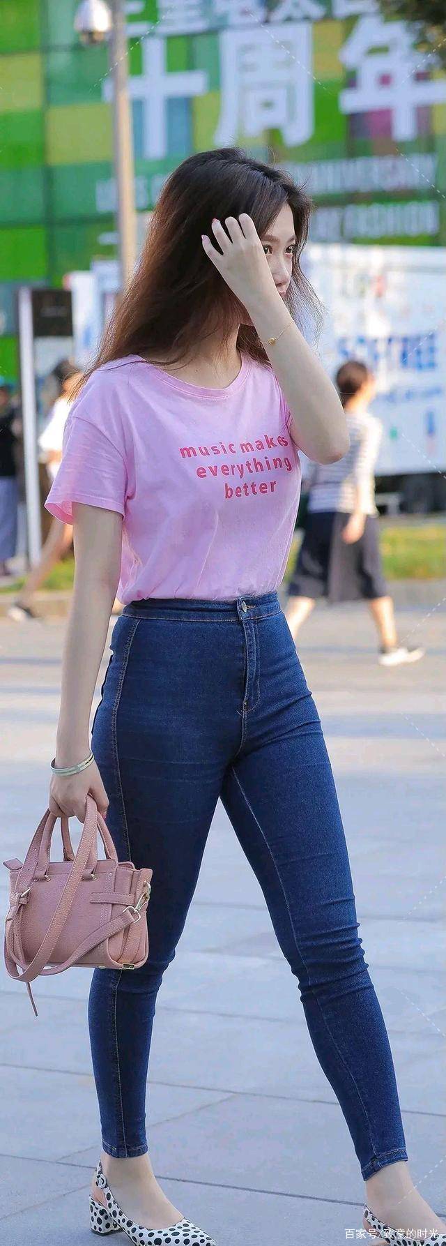 青春|酷酷装扮的瑜伽裤充满青春的时尚活力，休闲百搭又耐看，精致十足