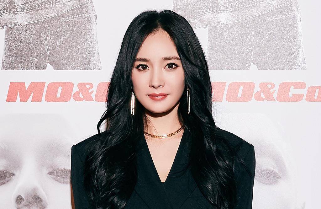 slay|杨幂、娜扎、李宇春秀场同框，春春霸气站C位，大哥范slay全场！