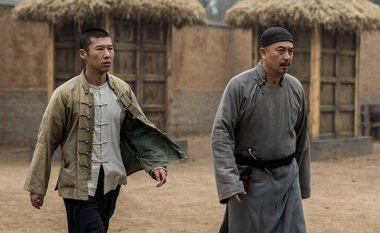 后门|张嘉译在拍摄《白鹿原》时，悄悄地开“后门”为亲戚朋友安排角色