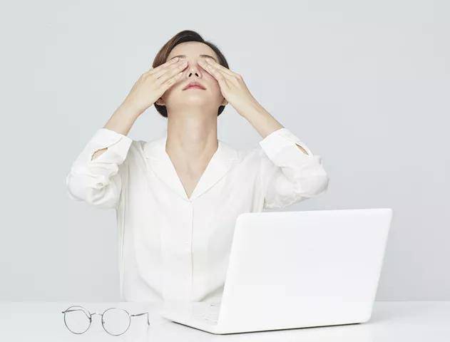 眼睛干涩疲劳是什么原因引起的 93f29e78713f41f78fb9d818b0cf8e4a.jpeg