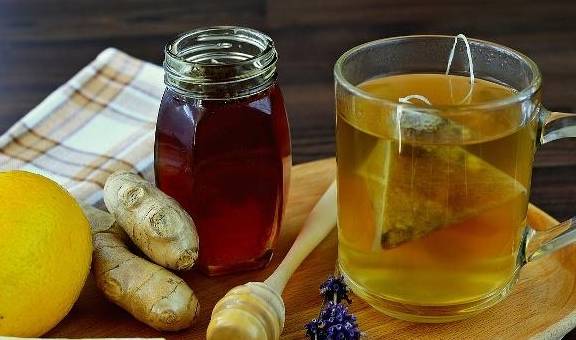 蜂蜜水的功效和作用能美容养颜吗 a5c72eeadfc64bef9318623529979a62.jpeg