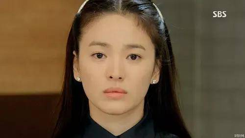 发型|她当了25年亚洲女神，换了个发型却让滤镜碎一地！