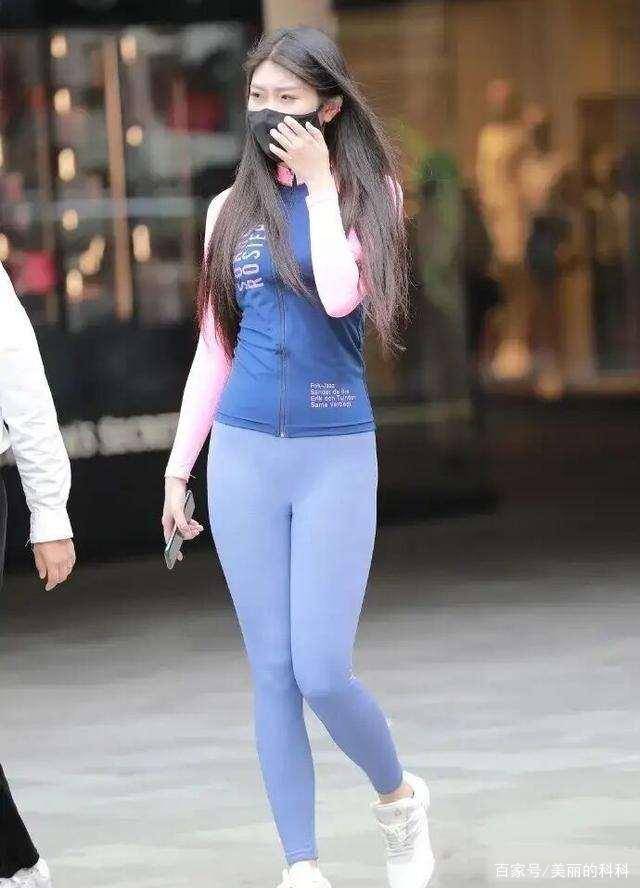 酷酷|酷酷装扮的瑜伽裤充满青春的时尚活力,气质十分出众,时尚前卫