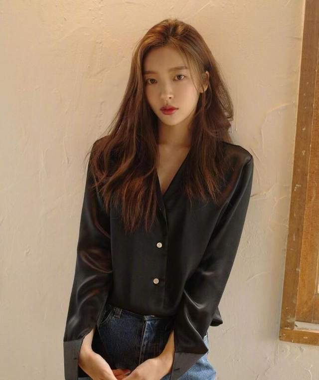 感觉|甜酷自在的韩国博主ziyooni洪智允 有颜又有衣品 太爱了!