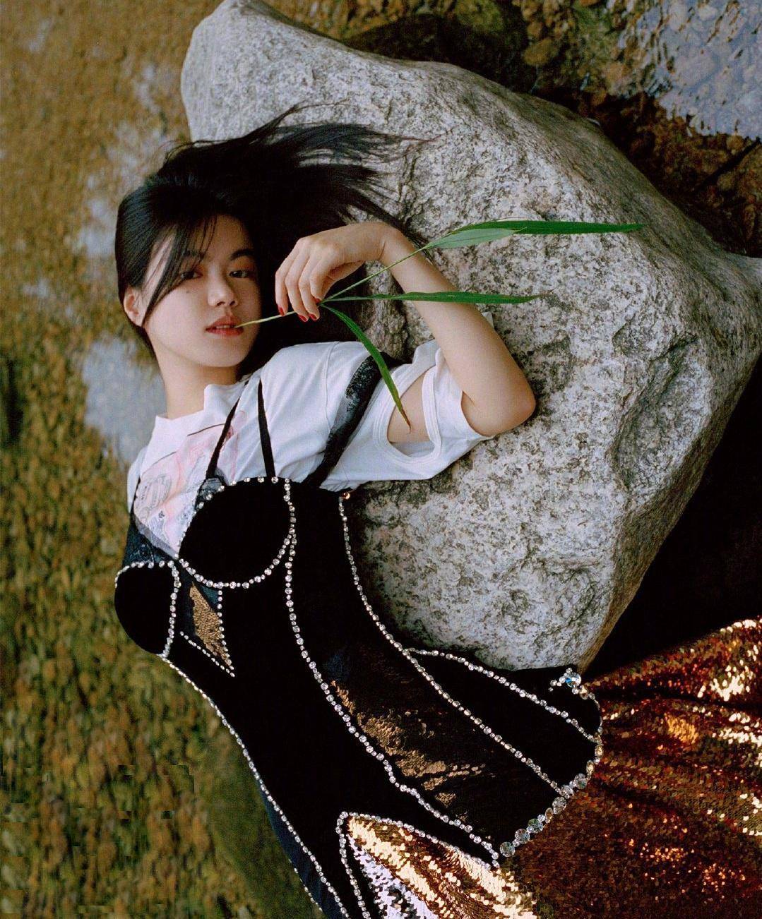 新人|陈坤旗下新人李蔓瑄,长相高级酷似“王菲”,时尚表现力让人惊艳