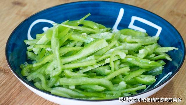 红薯|懒人早餐饼,5分钟烙1盘,食材简单味道不一般,张张焦香劲道