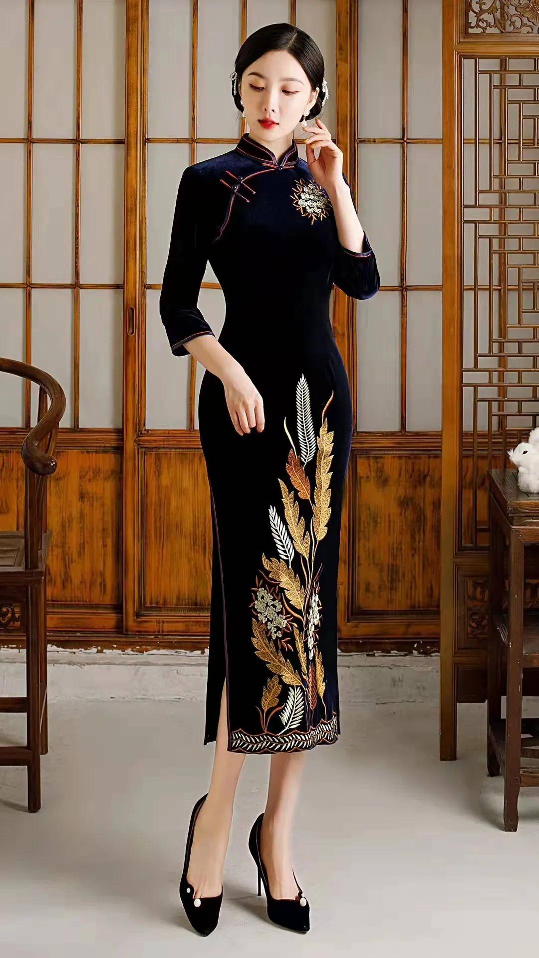 人间|黑色丝绒旗袍,叫人爱不释手的绝色服饰,实实在在成了人间尤物!