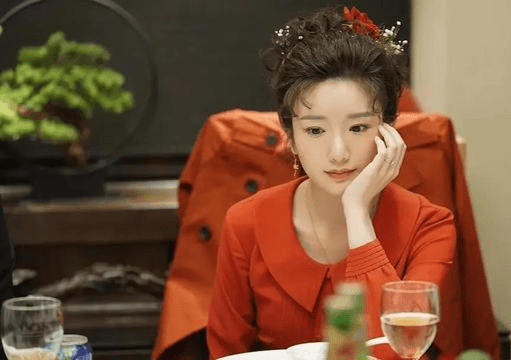 结婚照|90年代结婚这样穿！?乔家的儿女们结婚照，时尚惊艳全场