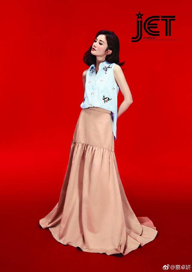 设计|青春少女蔡卓妍,37岁依然这么美,皮肤状态仍然停留20岁