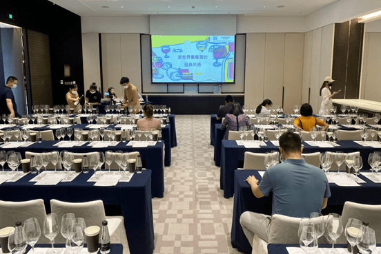 活动|一场经典和创新的甜蜜邂逅!新世界葡萄酒嘉年华武汉站大师班顺利主办