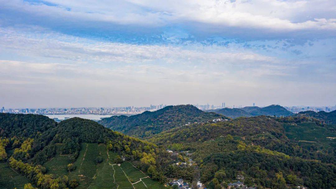 杭州这几条经典徒步路线,适合凉爽的秋天出游_丁家山