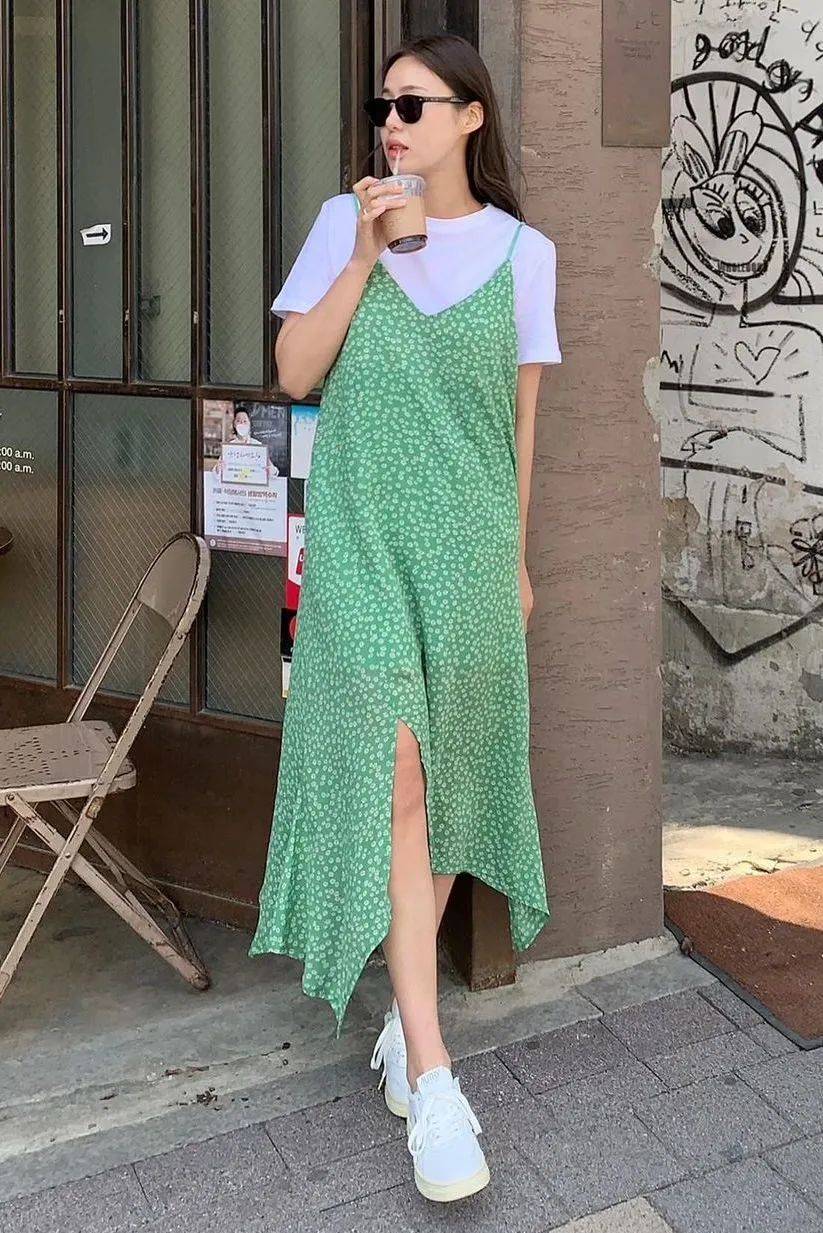 小白|“平底鞋+裙子”穿出女人最轻松,优雅的样子,巨时髦!