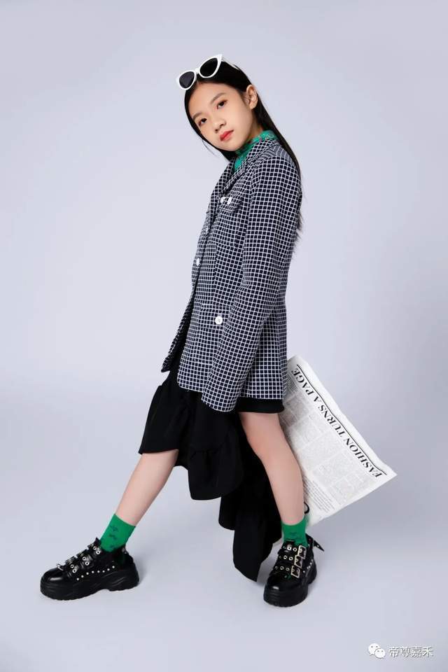 未来超模全国总决赛全国总冠军时代华娱艺员刘芯妤