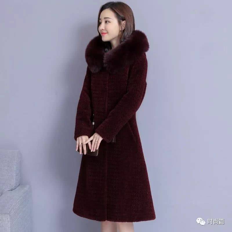 毛领连|强调一下：女人一定要对自己好！过年穿“羊驼绒”，显年轻贼美嫩