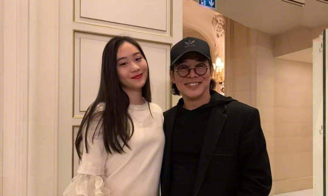 采访李连杰的女儿 7c72e7f244274326940dec7311c75ec6.jpeg