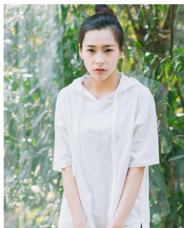 夏天|夏天要显瘦，宽松T恤轻松藏肉