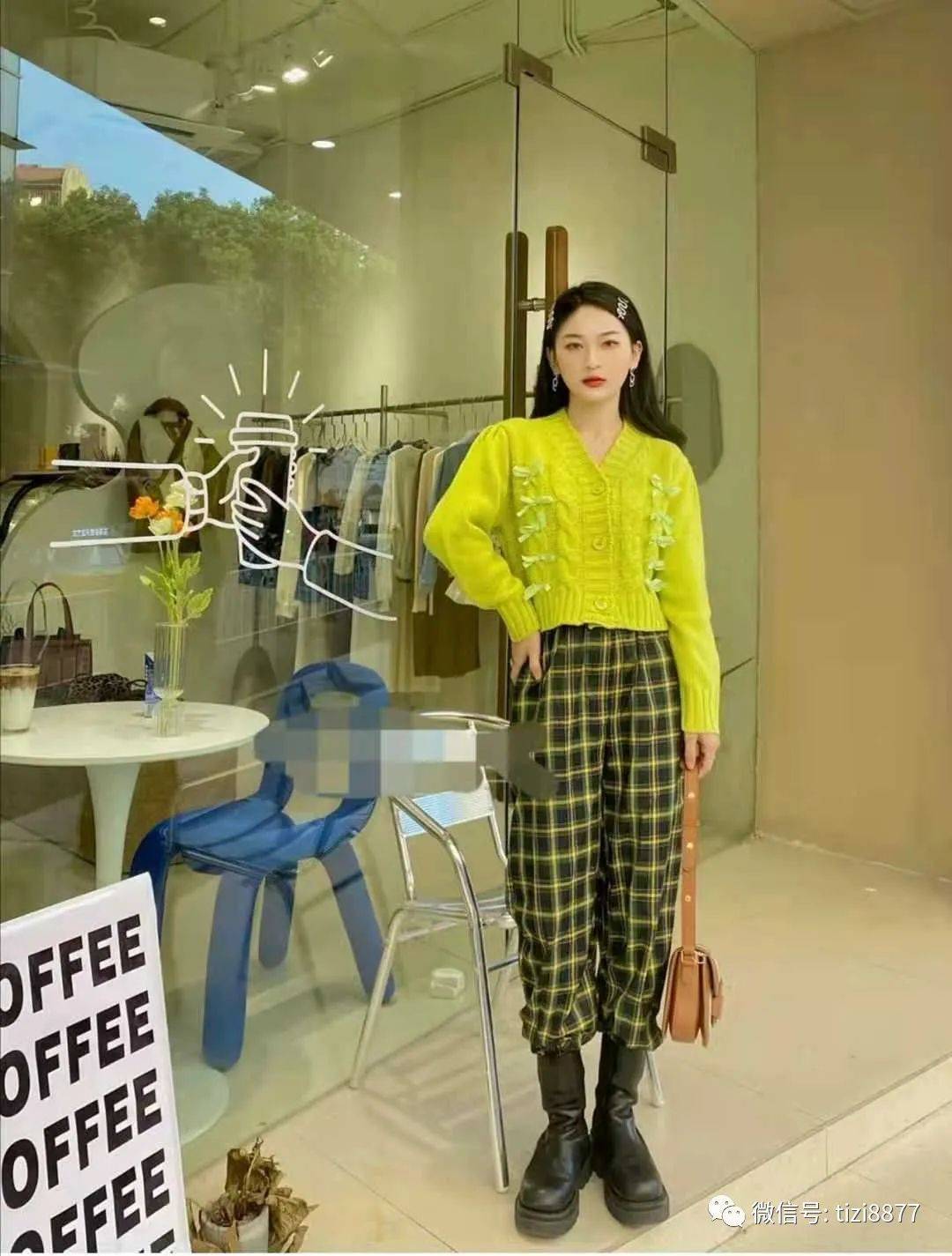 帆布鞋|早秋阔腿裤怎么搭配上衣和鞋子