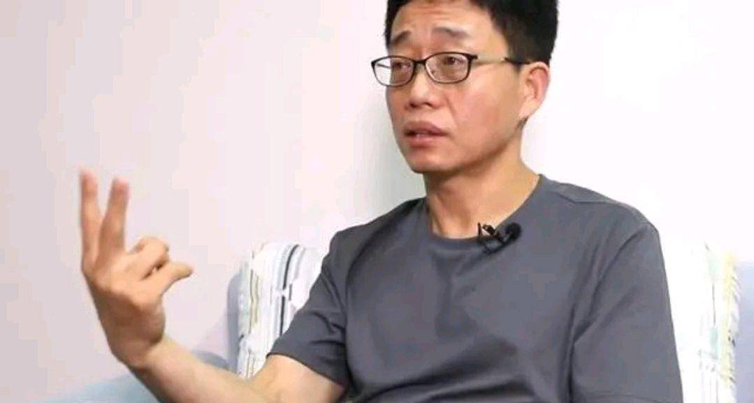 因为|黄西退出《脱口秀大会》第四季了，不想成为噱头，不想被过分解读