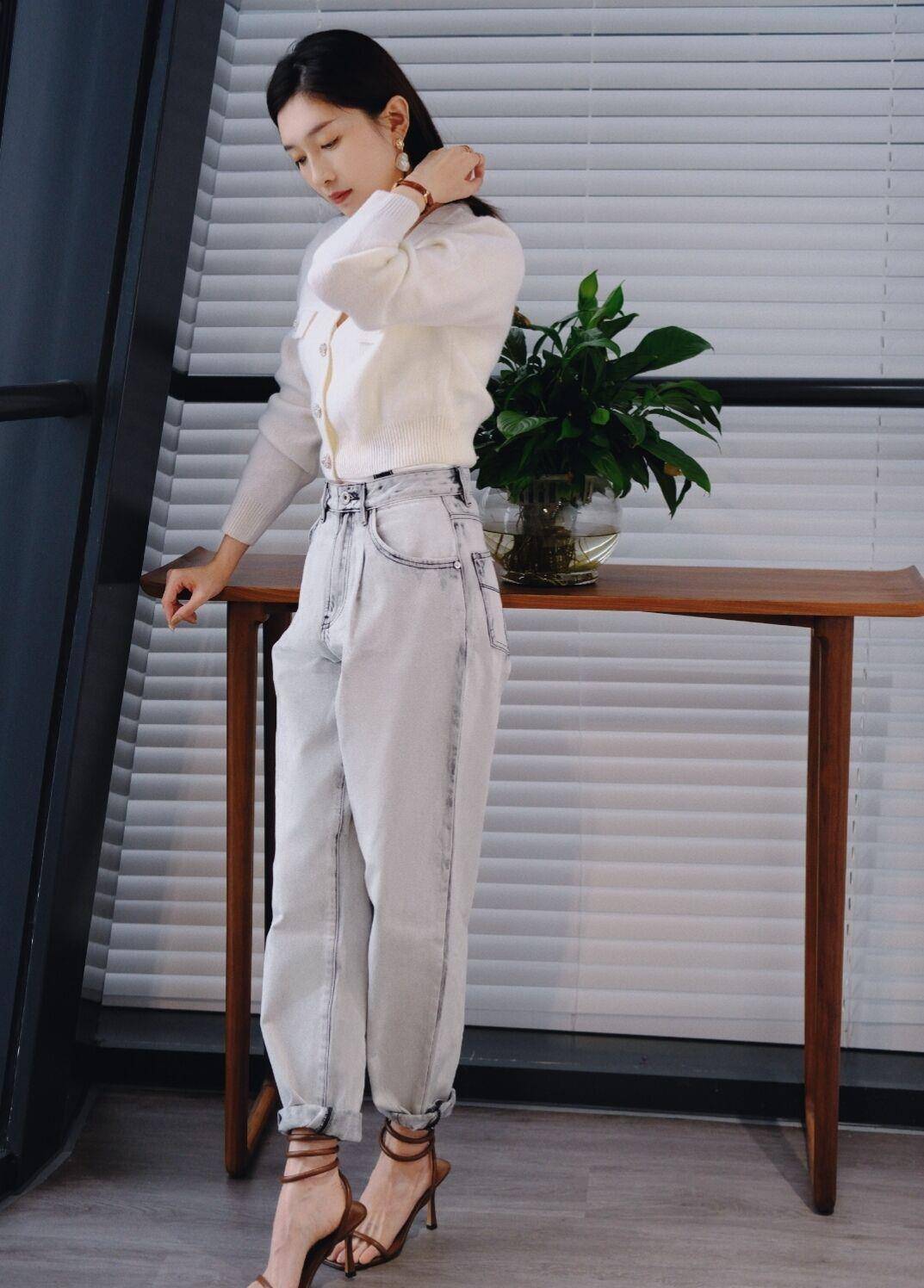 身材|除了老爹鞋,你还差一款老爹牛仔裤,适合微胖女生,特显瘦