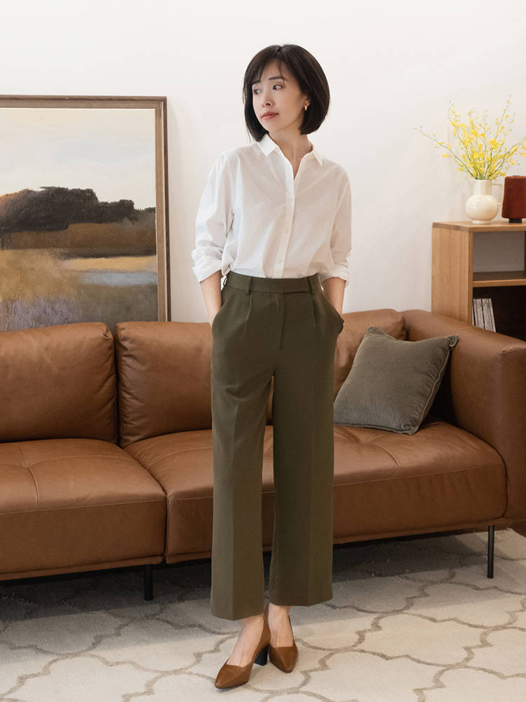 显得|小个子女生入秋就这么穿，蓝色衬衫搭高腰裤又飒又美，显高又显瘦