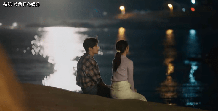 因为|很好看的一部韩剧，因为一个奶奶，男女主夜晚去看海！