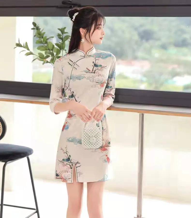 青春|美丽的中国旗袍,漂亮的小家碧玉!它的柔美青春无不令人瞩目!