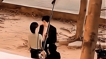 演技|《女心理师》发预告,杨紫被嘲没演技,等不及正片就想搞事情