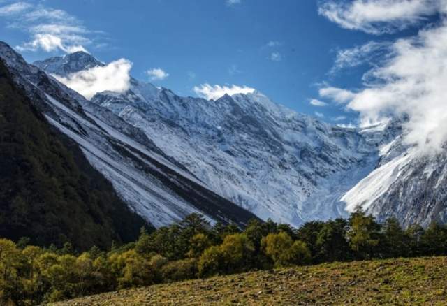 「草科乡」彩林风光无限好
