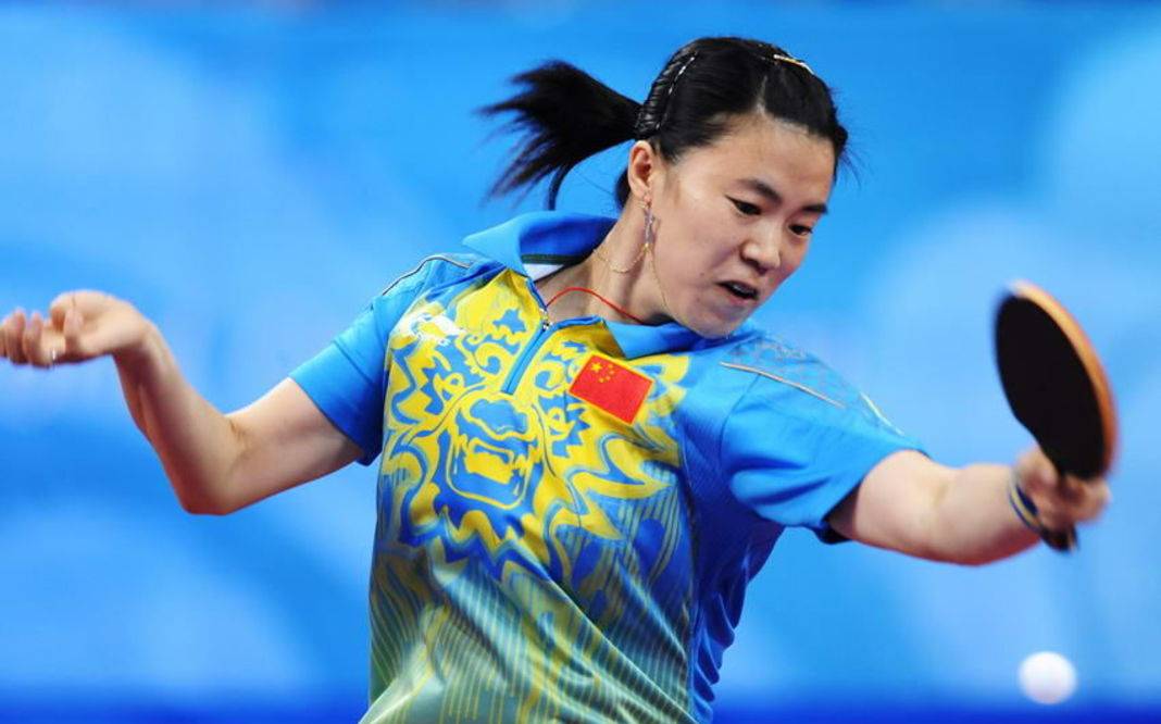 2007年,王楠在第十届女子乒乓球世界杯上再次封神,她戴上了世界杯四