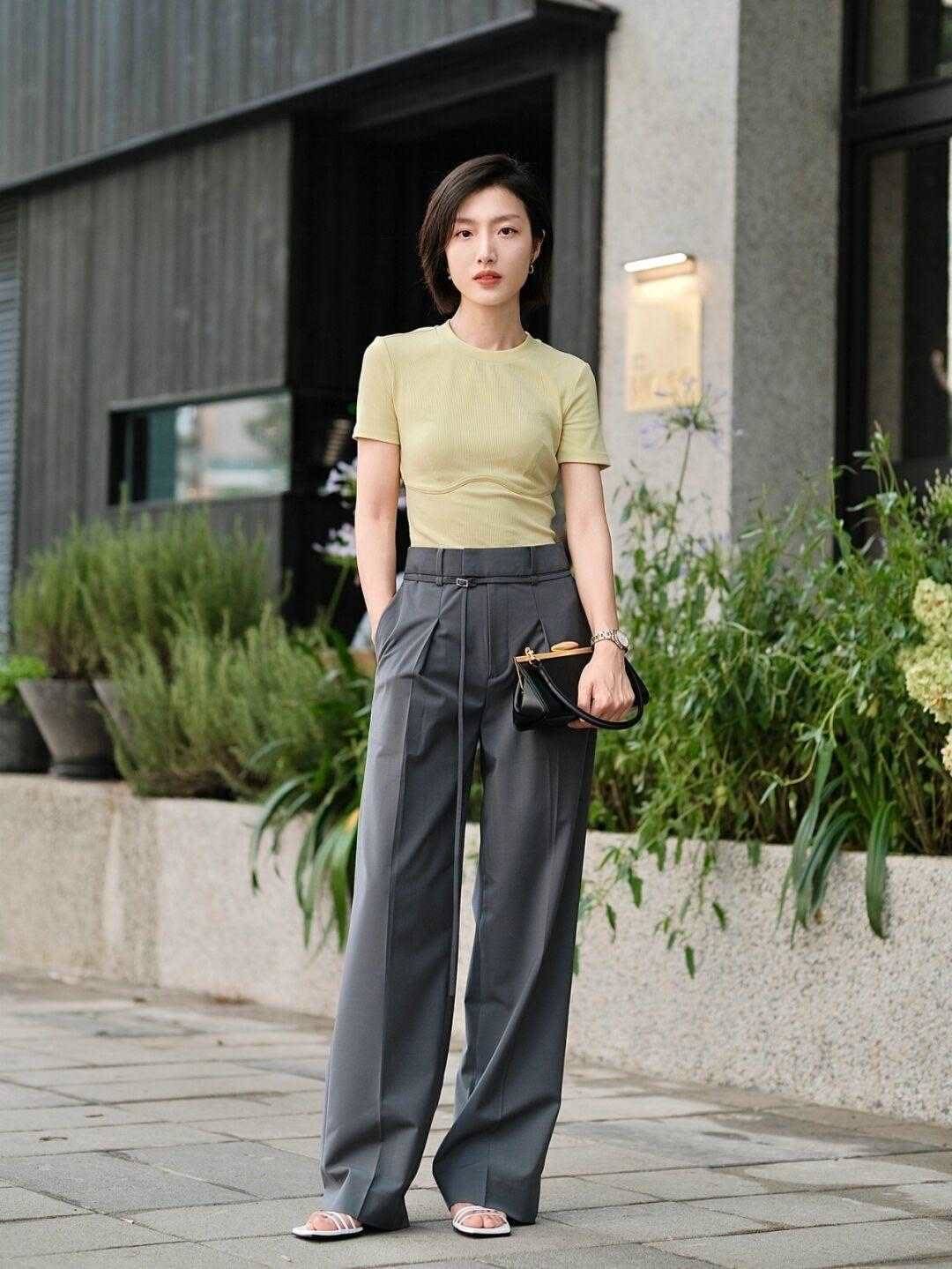 头套|刘诗诗不舍得破费,穿百元T恤配头套游迪士尼,依然美成在逃公主