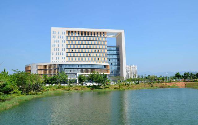 海南师范大学排名_海南师范大学(3)