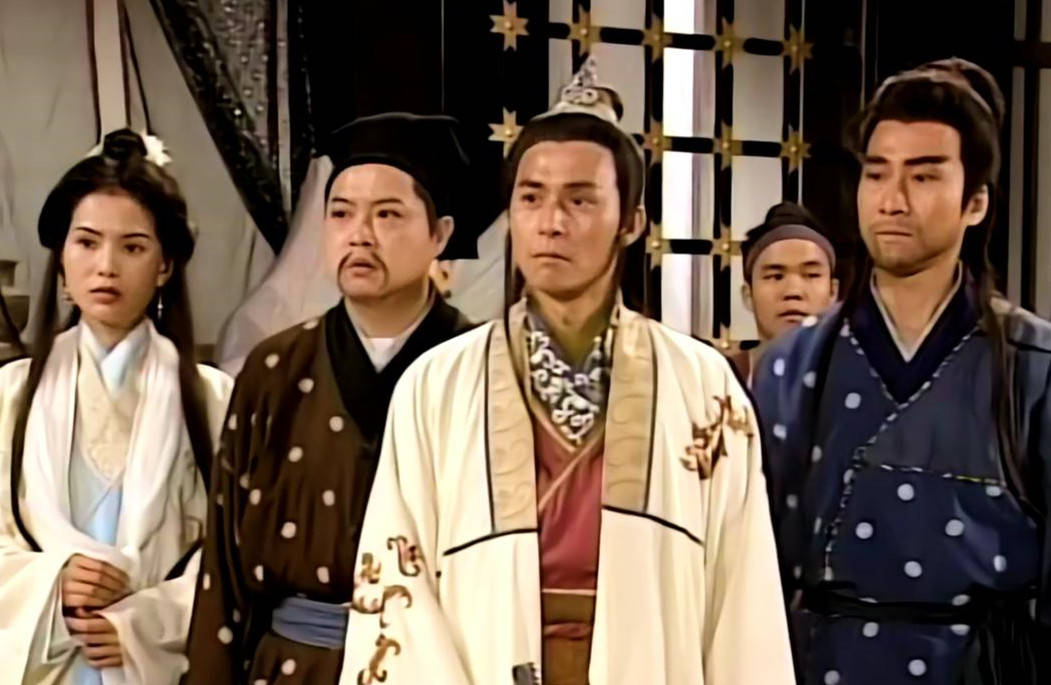 慕容复只有四个家臣和几个丫鬟,哪来的自信要复国?_慕容博