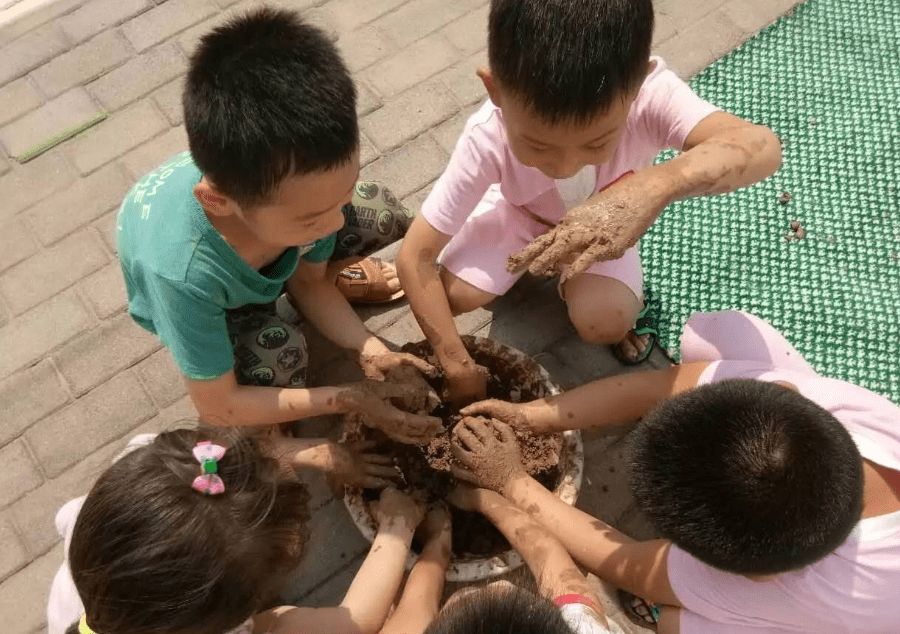 小学老师|幼儿园选私立还是公立？小学老师就能告诉你答案，希望你没选错