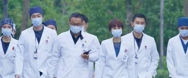 面孔|《中国医生》定档,主演都是熟悉面孔,特邀主演却让人坐不住了!