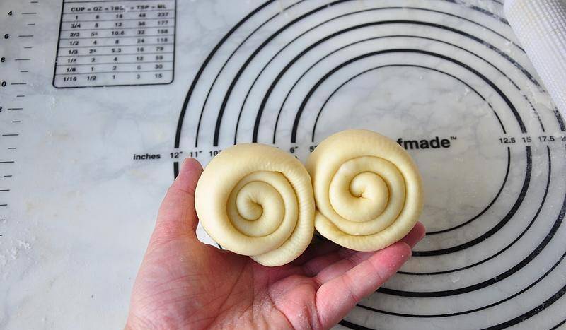 做法|不加黄油不加糖，做出的吐司照样香，特别适合冬天做早餐