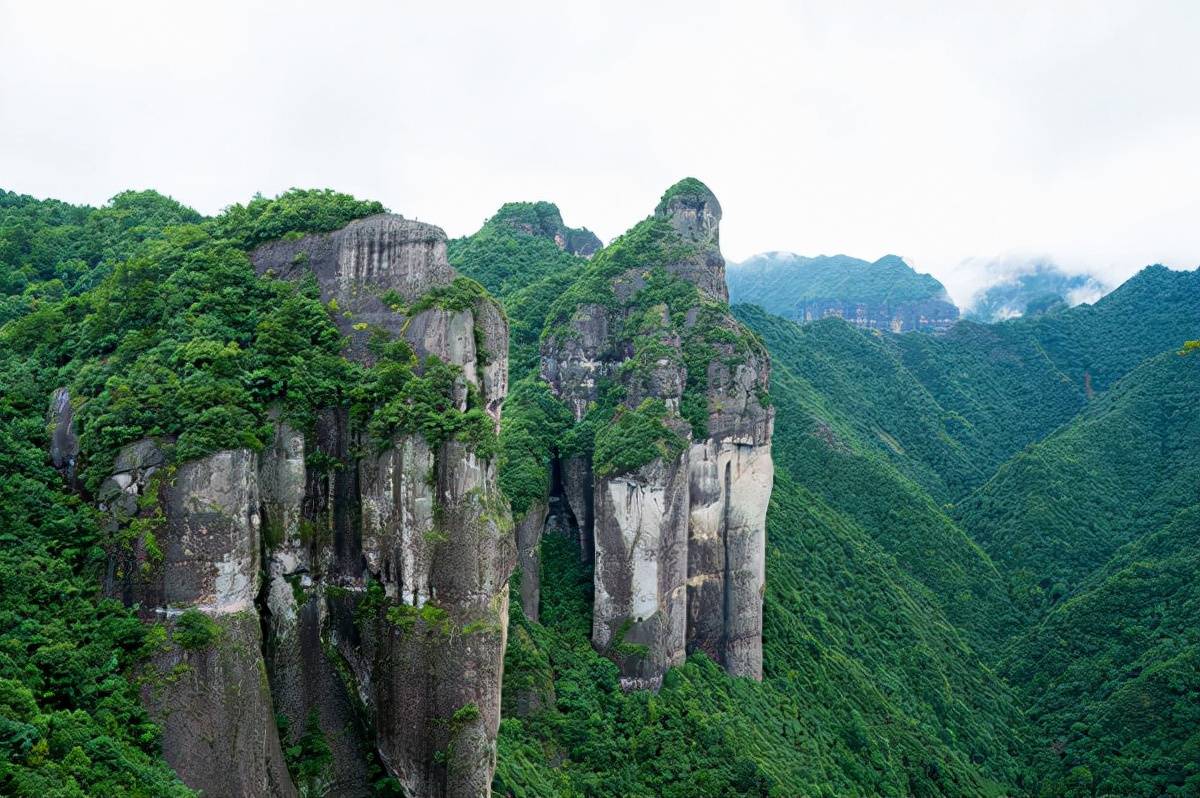 原创浙江最值得去的山被誉为天下神仙居云海翻腾秀丽壮美