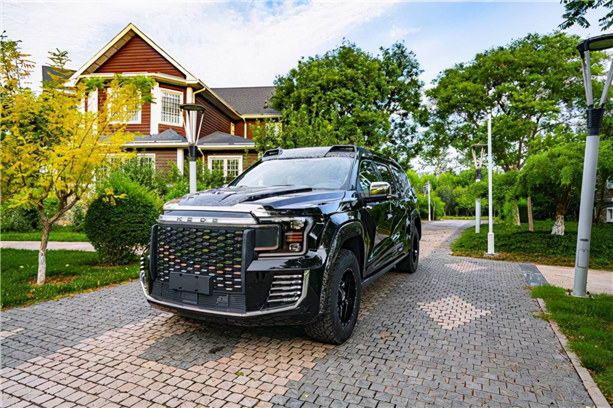 高端定制豪华越野七座suv克蒂圣母峰sv9值得高端人士品鉴