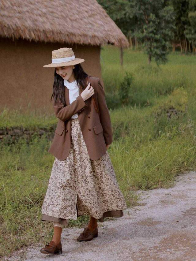 下半身|秋季怎么穿出优雅温柔感？这些穿搭简约大气，百搭又洋气